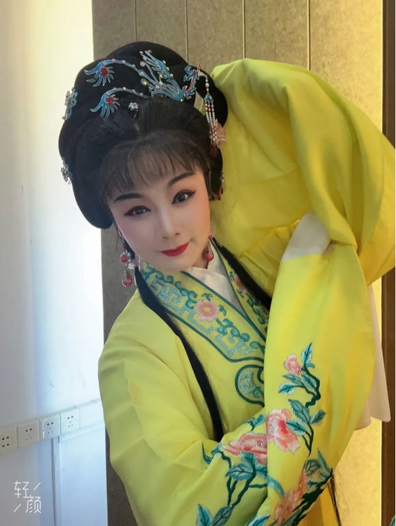 經(jīng)典傳統(tǒng)潮劇《蘇六娘》選段“春風(fēng)踐約到園林”