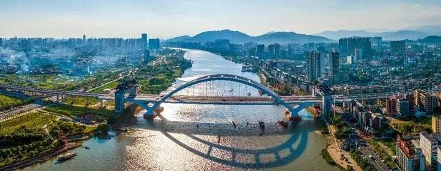 揭陽：支柱產(chǎn)業(yè)加速崛起 千年古鎮(zhèn)煥發(fā)新生